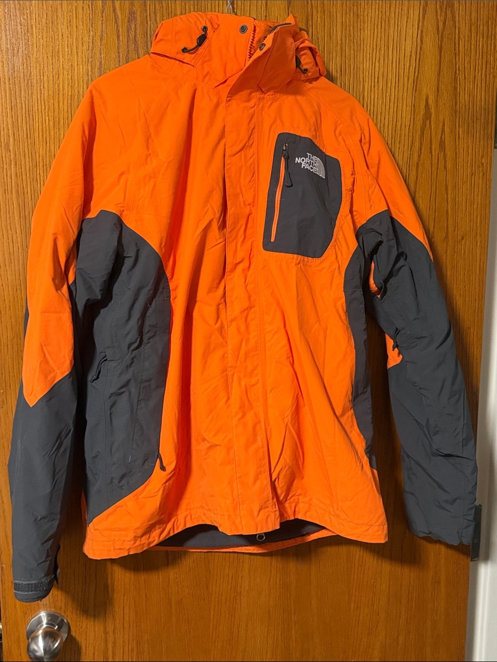 Men’s size M/M The North Face Orange and Gray Ski Jacket with Hood